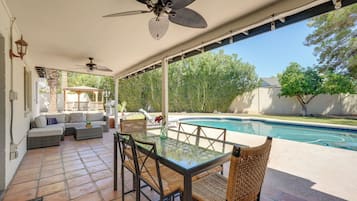 House (4 Bedrooms) | Front of property