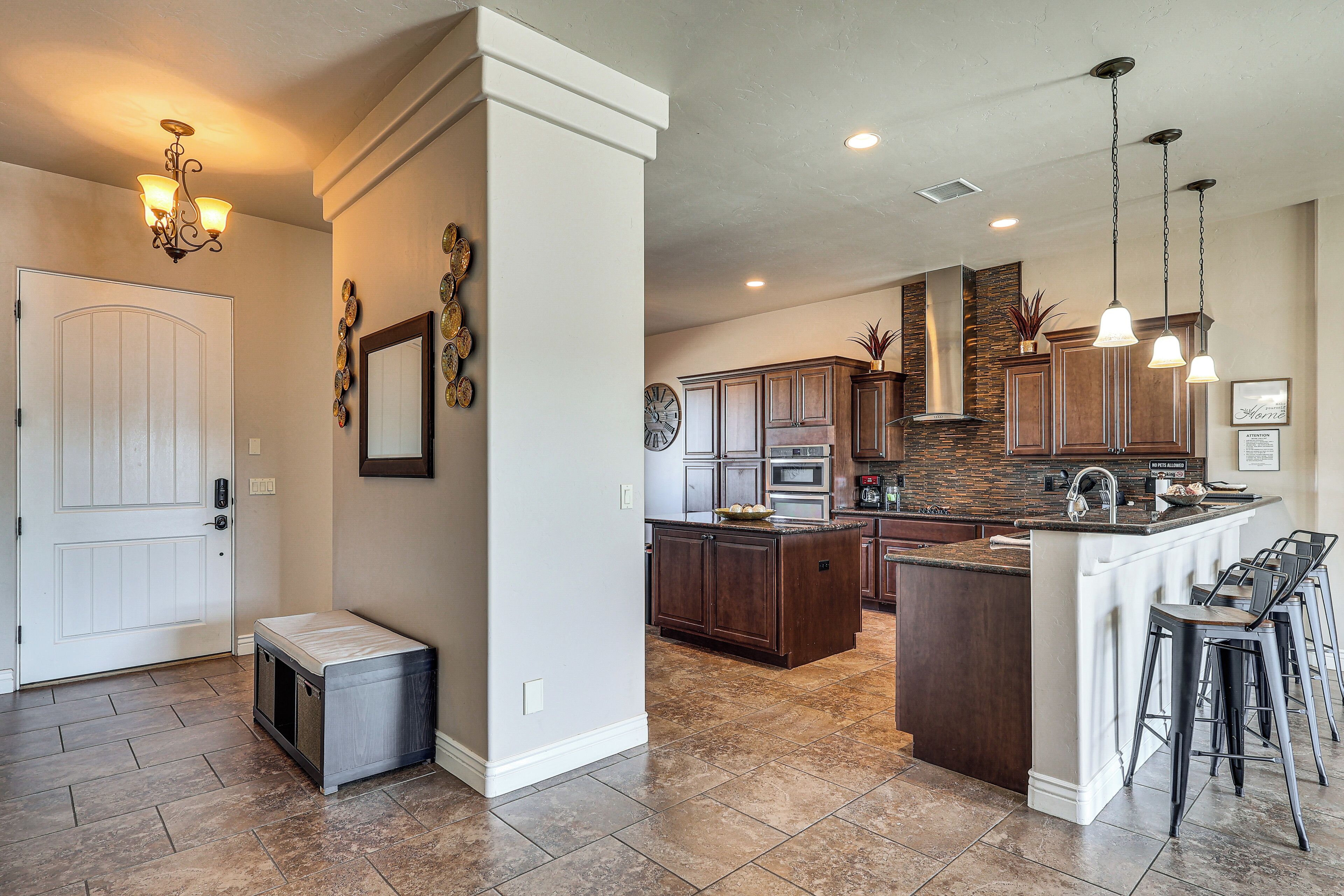 House (3 Bedrooms) | Interior