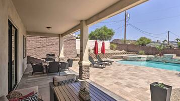 House (3 Bedrooms) | Interior