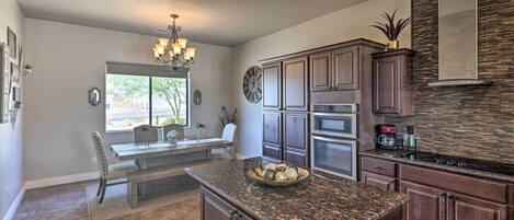 House (3 Bedrooms) | Interior