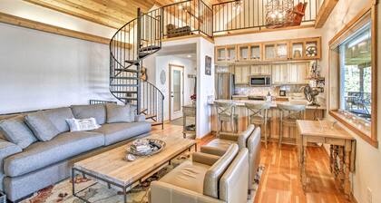 South Lake Coeur D'alene Home w/ Dock & Kayaks!