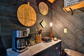 Apartment (0 Bedroom) | Interior