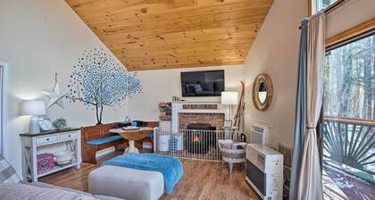 Pet-friendly Gilford Home by Gunstock Ski Mountain