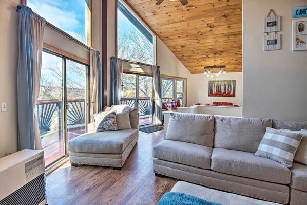 House (3 Bedrooms) | Interior - Pet-friendly Gilford Home by Gunstock Ski Mountain (Gilford)