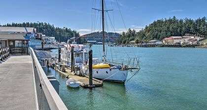 Cozy Beachouse: View & Deck, Steps From Skagit Bay