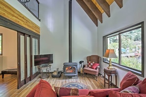 Books - Cozy Dumont Cottage With Mill Creek Views! (Dumont)