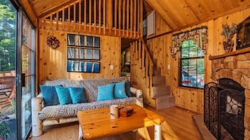 TV, fireplace, DVD player, iPod dock