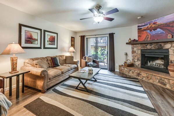 Apartment (2 Bedrooms) | Front of property