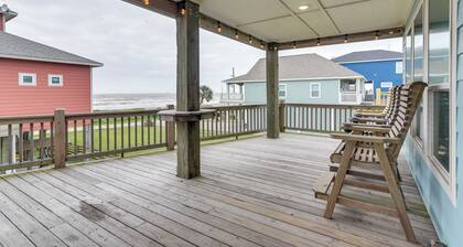Luxe Home w/ Deck in Crystal Beach!