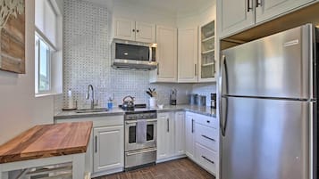 Apartment (1 Bedroom) | Interior