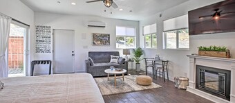 Cottage by the Lakes w/ Patio by Lake Nacimiento