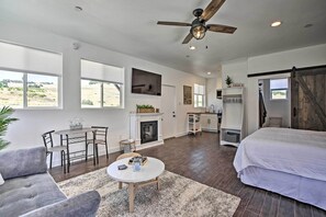 Apartment (1 Bedroom) | Interior