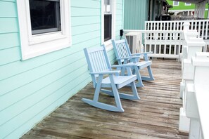 Talo (Multiple Bedrooms) | Sisätilat