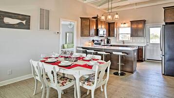 Rumah (Multiple Bedrooms) | Interior