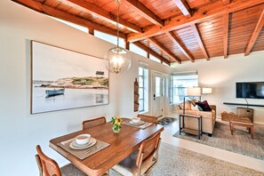 House (2 Bedrooms) | Interior - Mid-century Modern Home 1 Mi to Nokomis Beach (Nokomis)