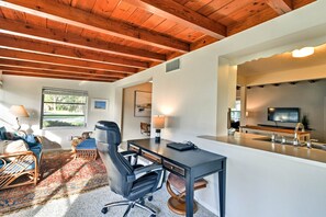 House (2 Bedrooms) | Interior - Mid-century Modern Home 1 Mi to Nokomis Beach (Nokomis)