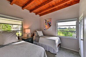 House (2 Bedrooms) | Interior - Mid-century Modern Home 1 Mi to Nokomis Beach (Nokomis)