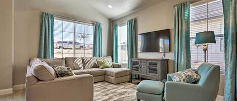 Apartment (3 Bedrooms) | Front of property