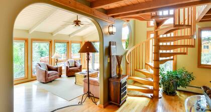 Buena Vista Retreat: Steps To Arkansas River!