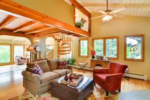 House (2 Bedrooms) | Interior