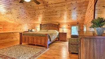 3 bedrooms, iron/ironing board, bed sheets