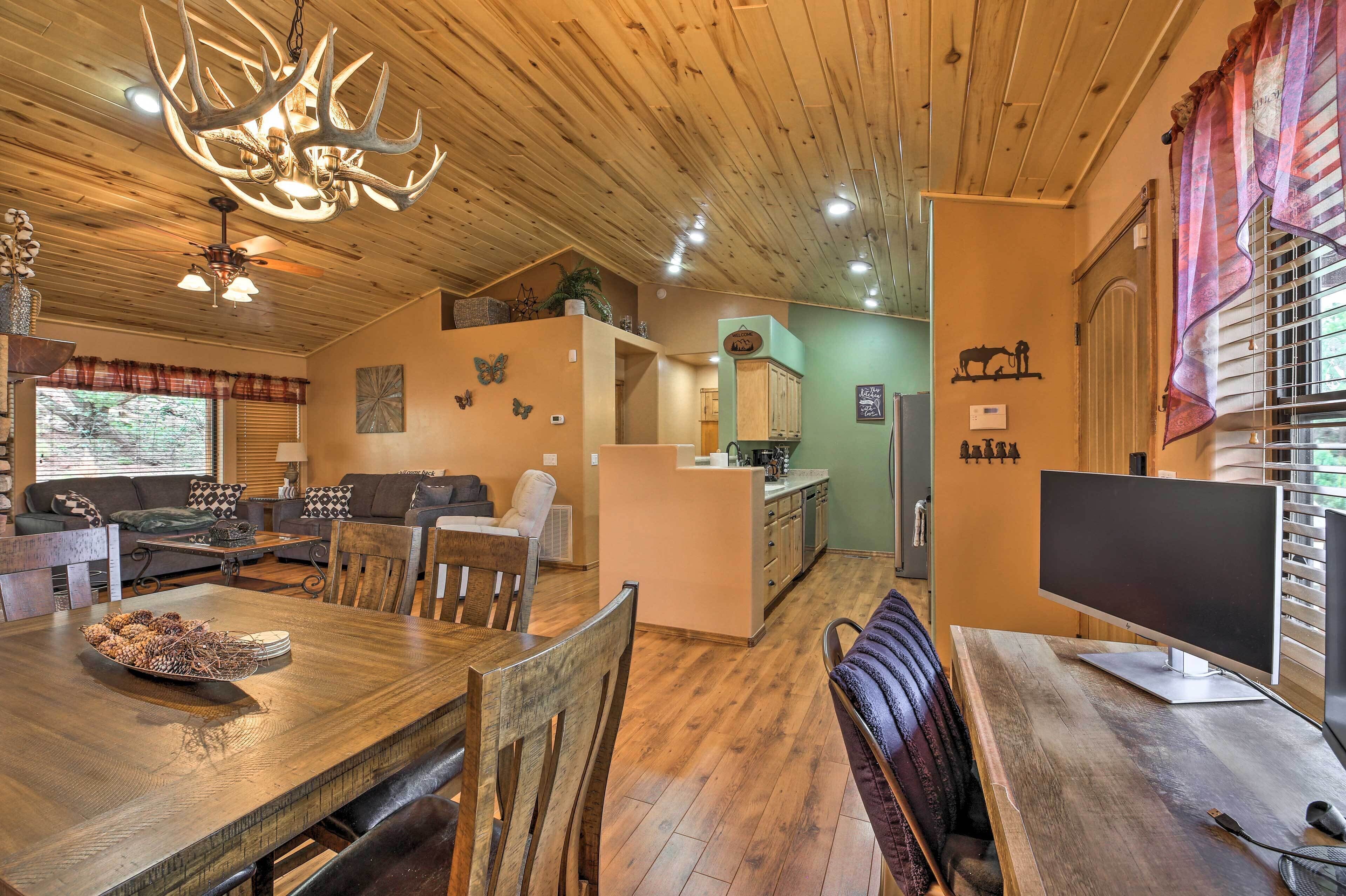 House (2 Bedrooms) | Interior