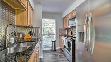 Cottage (2 Bedrooms) | Interior