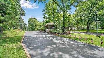 Cottage (2 Bedrooms) | Interior