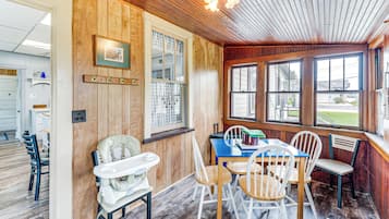 Cottage (3 Bedrooms) | Interior