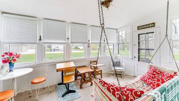 Cottage (3 Bedrooms) | Interior