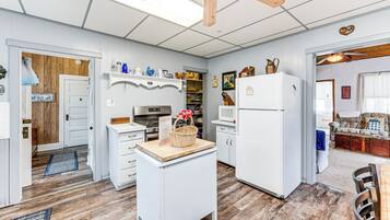 Cottage (3 Bedrooms) | Interior