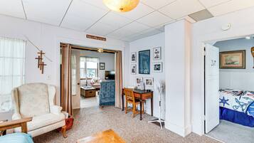 Cottage (3 Bedrooms) | Interior