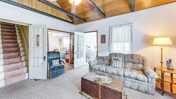 Cottage (3 Bedrooms) | Interior