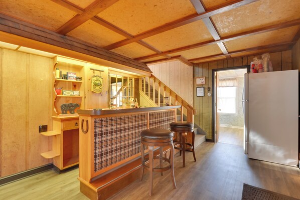 House (3 Bedrooms) | Interior - Serene Saxton Lodge: 7 Mi to Lake Raystown! (Saxton)