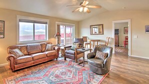 Unclassified image, 2 of 24, button - Livingston House w/ Mtn Views, Deck & Grill! (Livingston)