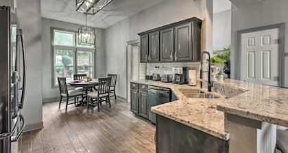 Surrounding Mtn Views! Modern Smokies Retreat