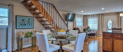 House (3 Bedrooms) | Dining