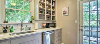 Bright Home w/ Yard in Historic Fuquay-varina!