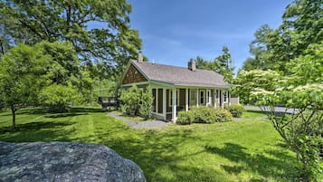 House (3 Bedrooms) | Front of property