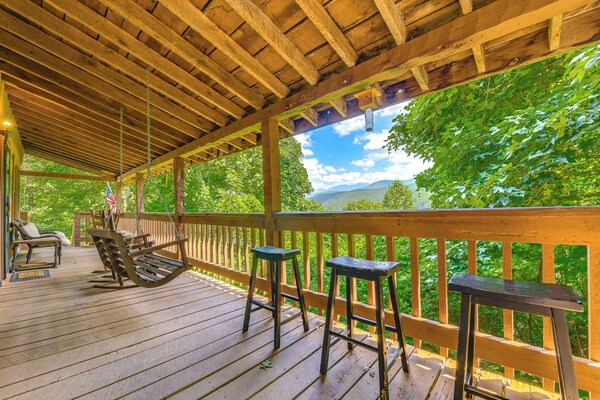 Gatlinburg Smoky Mountain Cabin ~ 1 Mi To Park! - Gatlinburg, TN