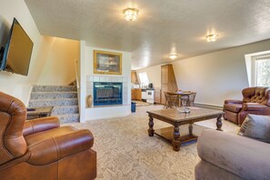 House (2 Bedrooms) | Interior - Scenic Duck Creek Escape: 30 Mi to Brian Head (Duck Creek Village)