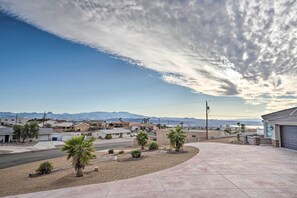 House (3 Bedrooms) | Interior - 2 Mi to Dtwn: Lake Havasu City Oasis w/ Pool (Lake Havasu City)