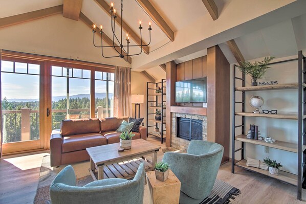 Fernseher, Kamin, Videospielkonsole