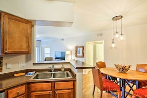 Apartment (2 Bedrooms) | Interior - Scottsdale Home: Pool Access, 1 Mi to Westworld (Scottsdale)