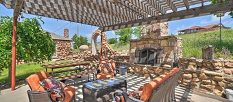 Charming Hilltop Cottage in Medicine Park!