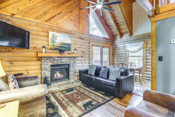 House (3 Bedrooms) | Interior - Cozy Family Cabin w/ Hot Tub ~ 4 Mi to Dollywood! (Pigeon Forge)