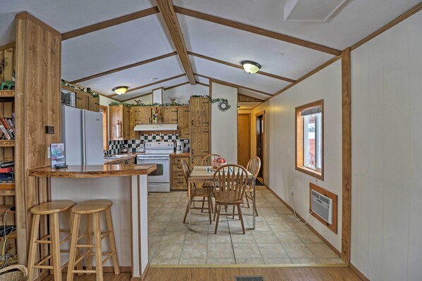 Cottage (2 Bedrooms) | Interior