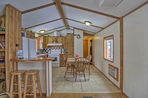 Columbia Falls Home ~ 22 Mi to Glacier Natl Park!