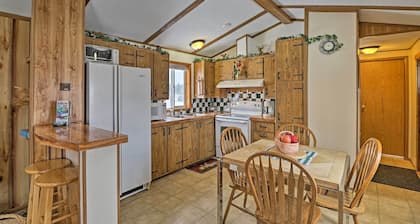 Columbia Falls Home ~ 22 Mi to Glacier Natl Park!