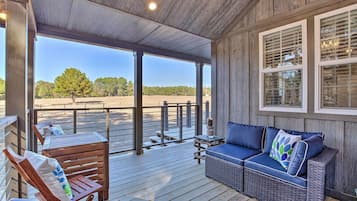 House (1 Bedroom) | Interior